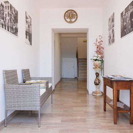 Отель La Casa Di Nonna Lina Saviore dell'Adamello Экстерьер фото